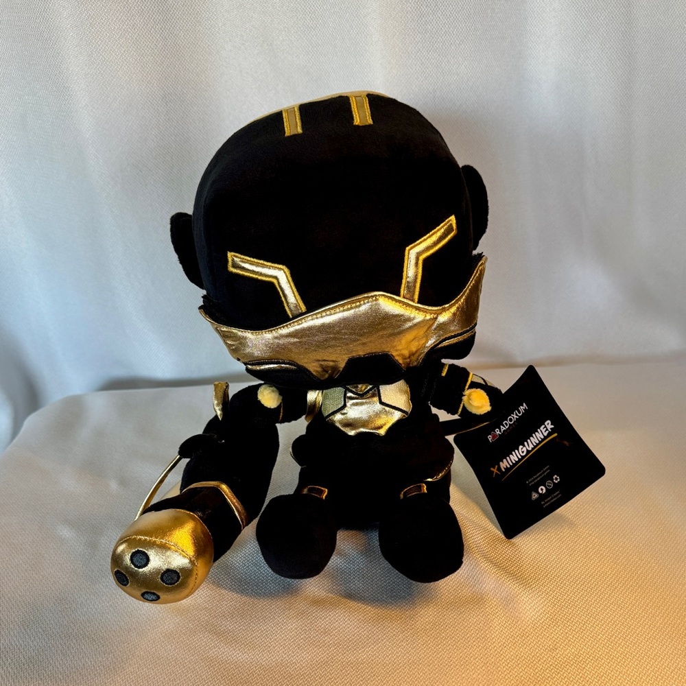 Roblox Tower Defense Simulator Golden MINIGUNNER PLUSH! No Code - NWT